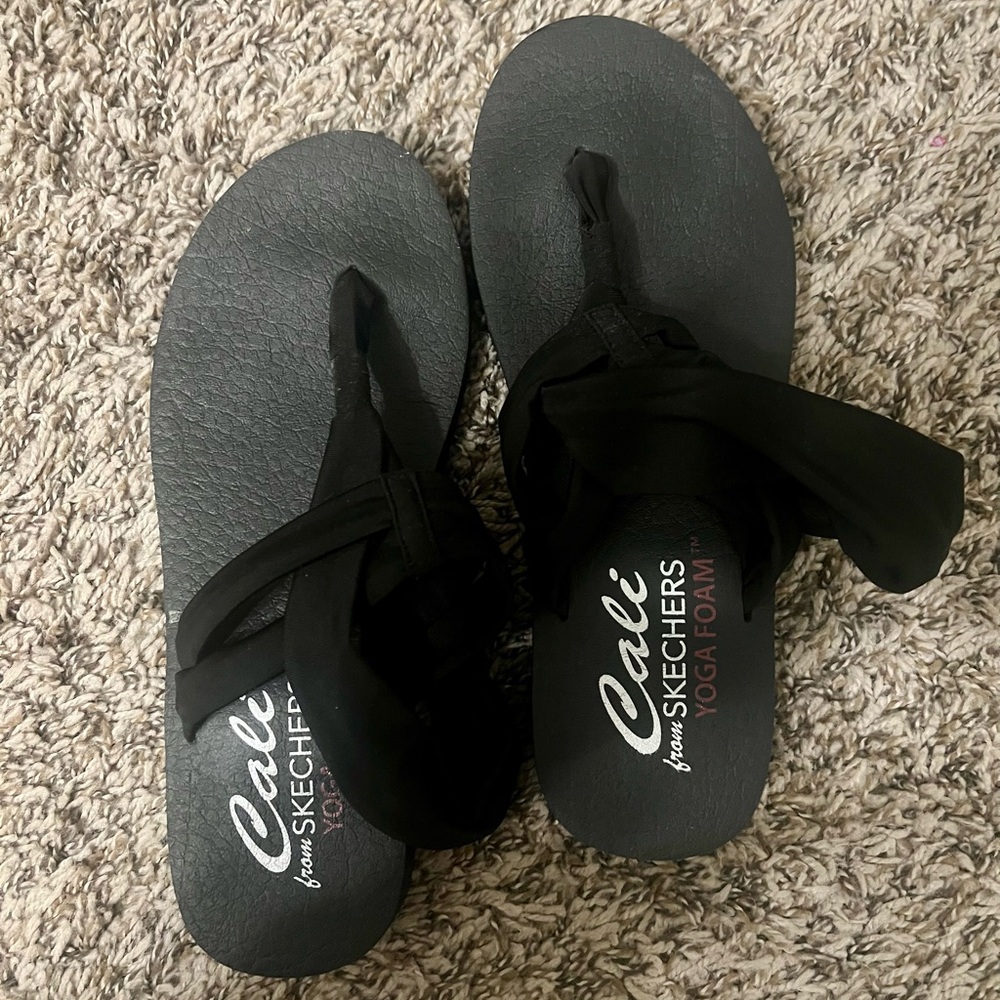 Skechers Black Cali Yoga Foam Sandals
